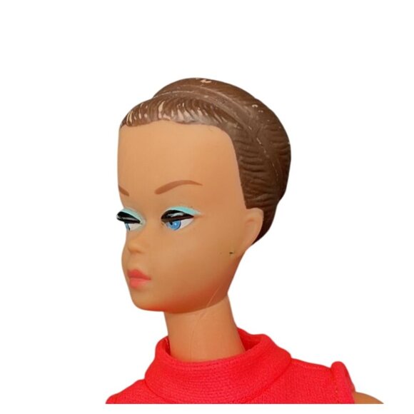 Vintage 1960s Barbie Fashion Queen Doll With Red Sleeveless Bodysuit *READ* - Picture 5 of 8